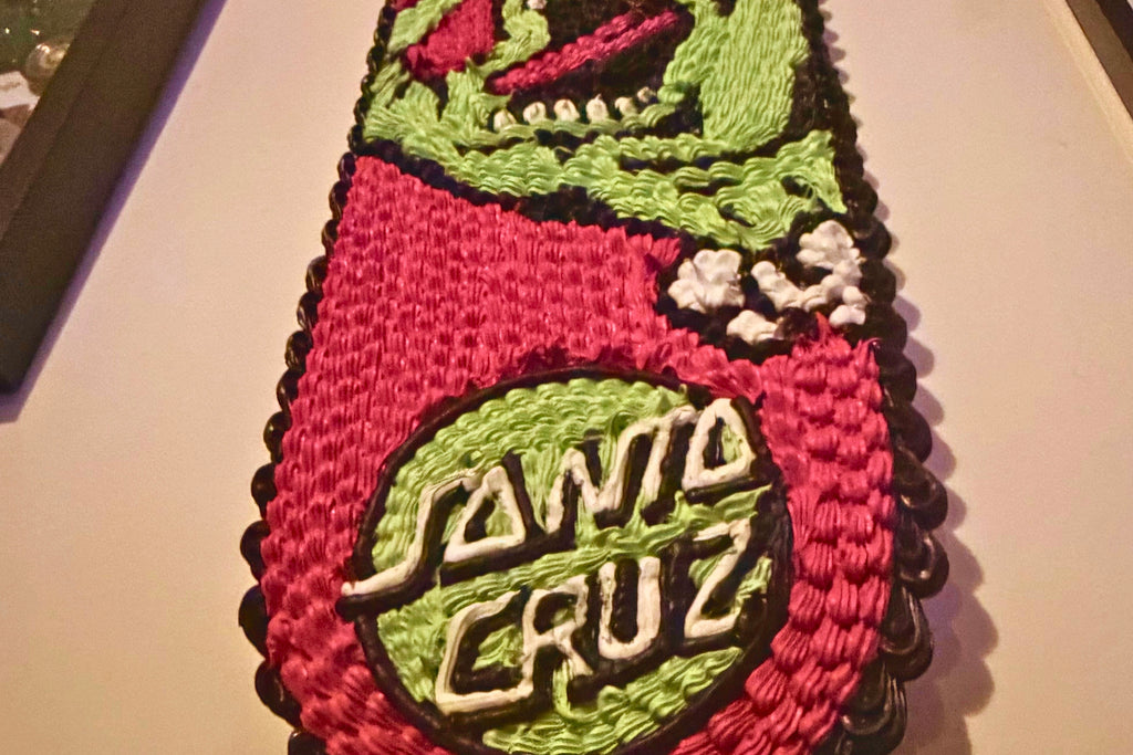Santa Cruz x Grinch Screaming Hand Scakeboard hand piped