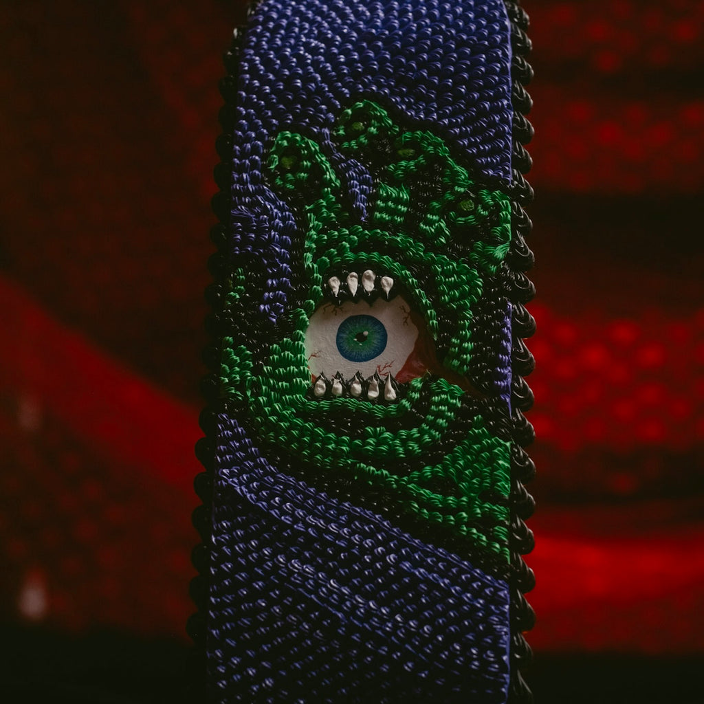 Santa Cruz Screaming Eyeball Hand Scakeboard