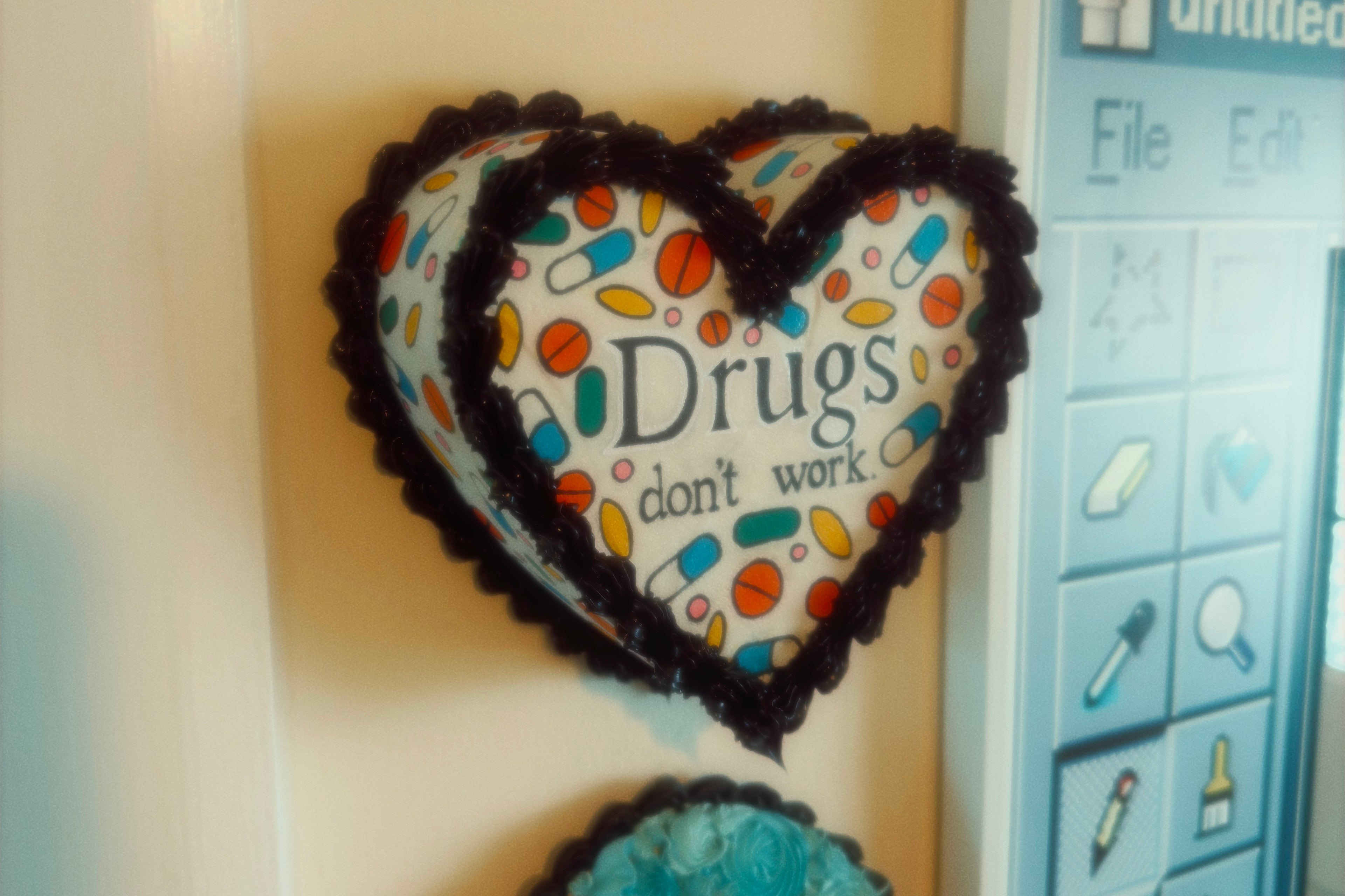 Drugs don’t work Frosted Fake
