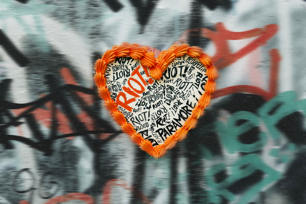 Paramore Riot Frosted Fake