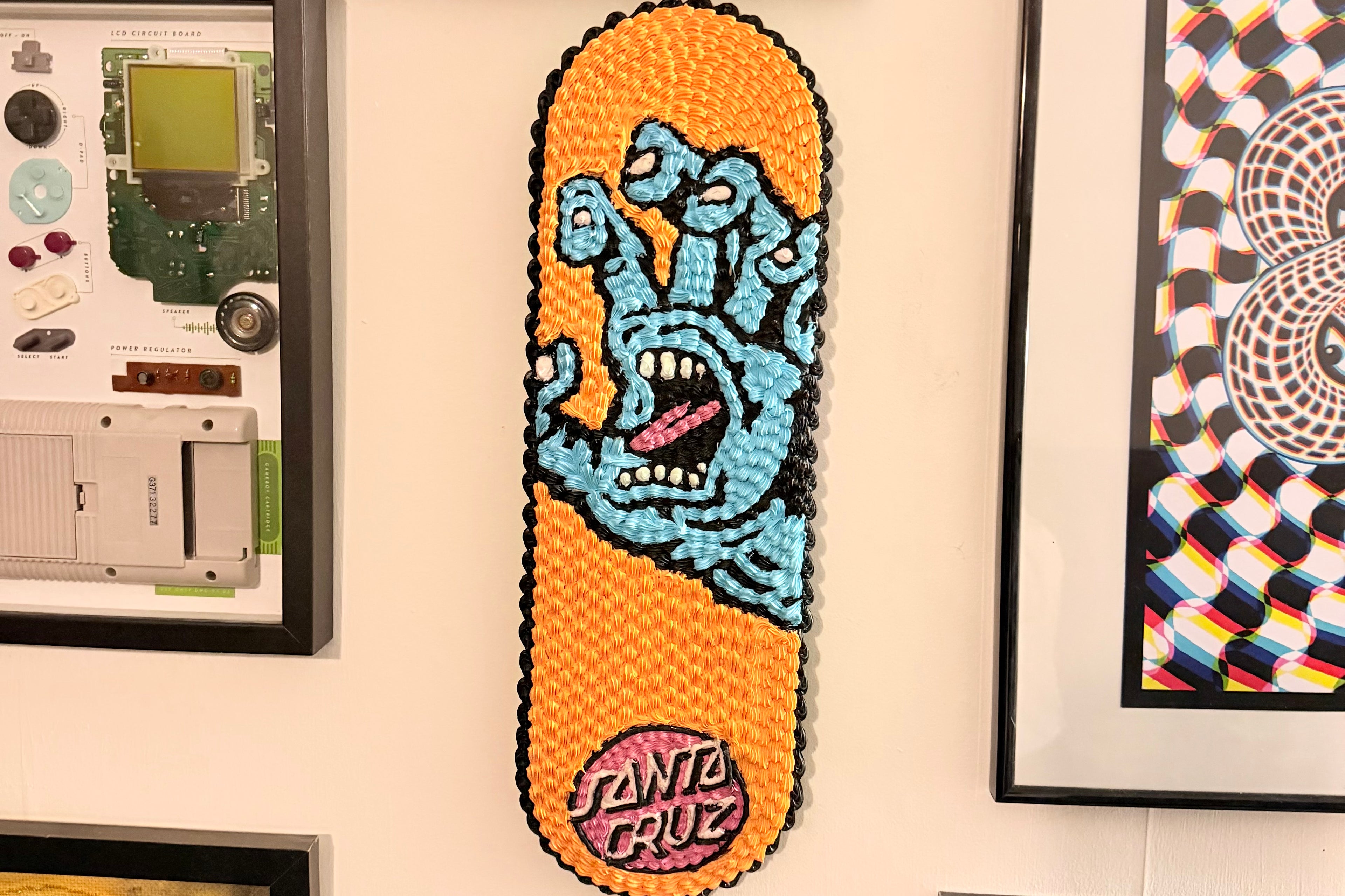 Santa Cruz Screaming Hand Orange Scakeboard hand piped