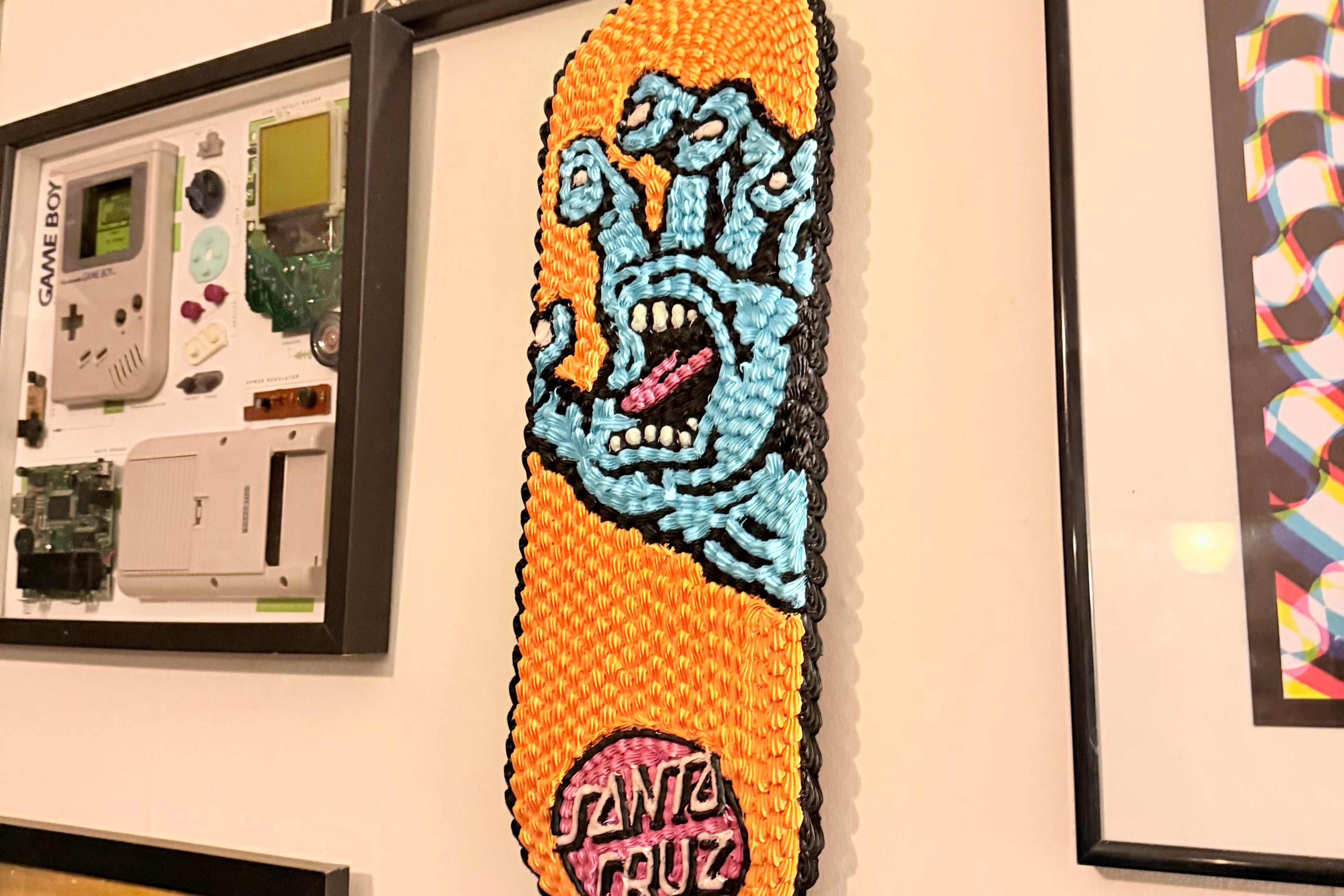 Santa Cruz Screaming Hand Orange Scakeboard hand piped