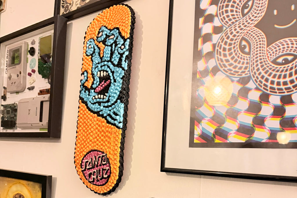 Santa Cruz Screaming Hand Orange Scakeboard hand piped